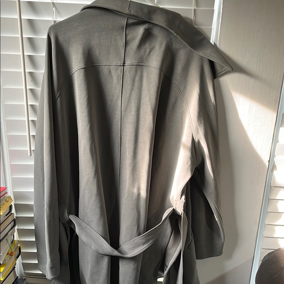 Lululemon Athletica Olive Blazer - Picture 5 of 6